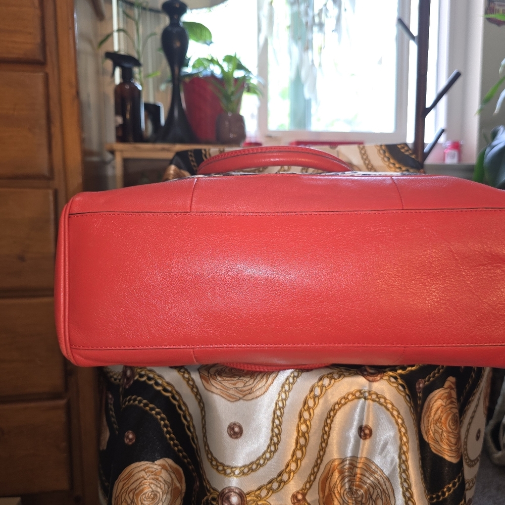 ❣️ Coach Legacy Haley Red and Animal Print Satchel With Tassel - Picture 4 of 9